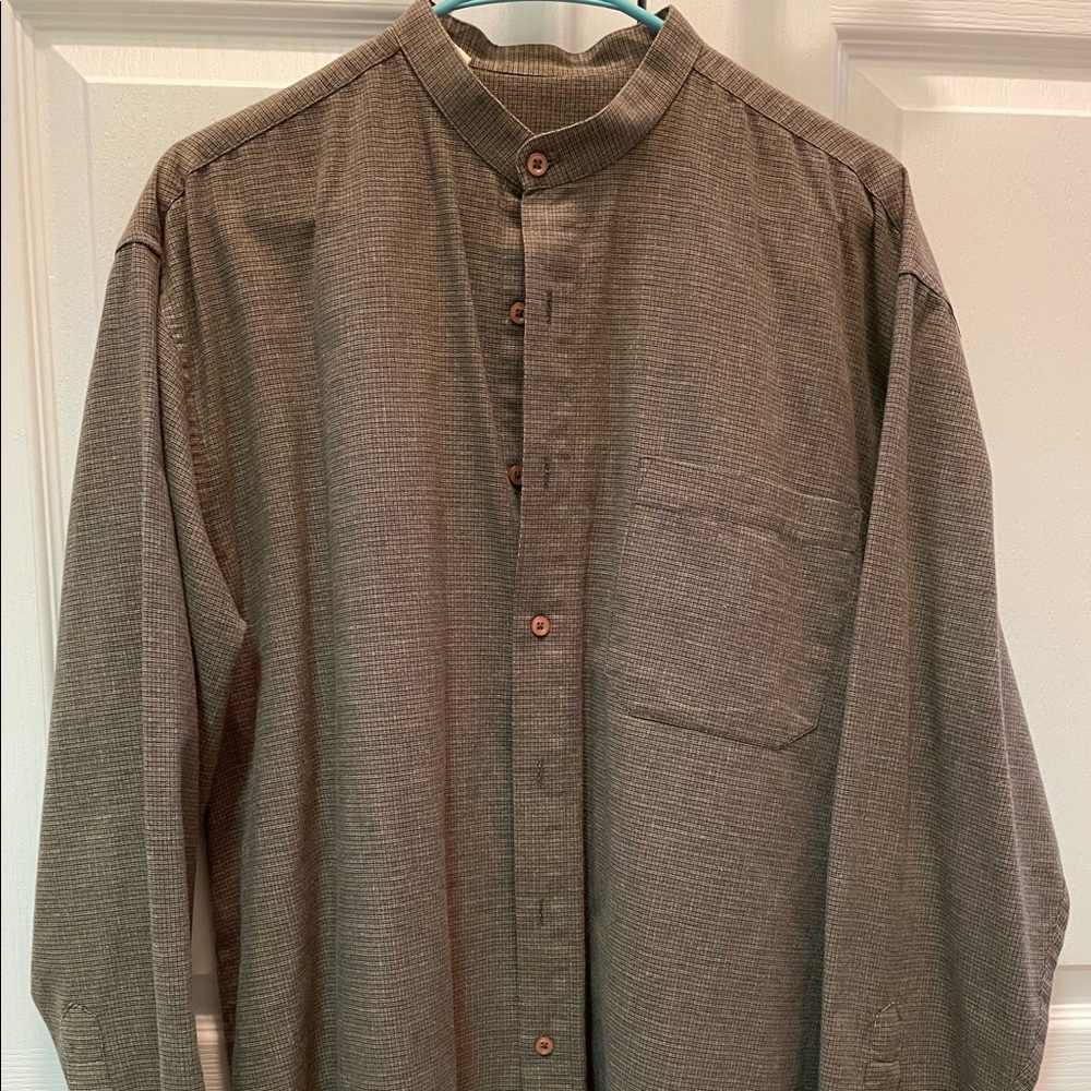 Men’s collarless button down long sleeve shirt. Brown checkered. Linda Dome